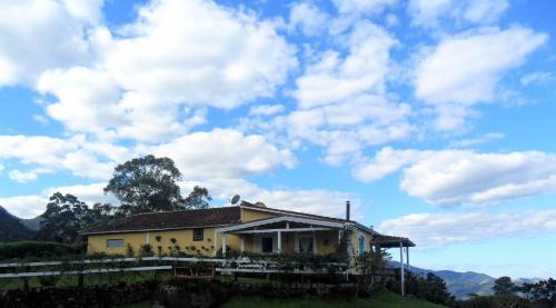 Sao Francisco Xavier Ski Chalet | Exceptional Fazenda Monte Verde: Oceanfront Retreat Awaits