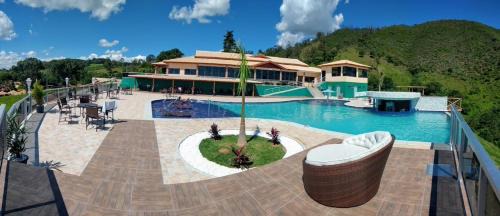 Aguas de Lindoia Hotel | Relax at Fazenda Morro Pelado: Pool, Breakfast & Love for Kids
