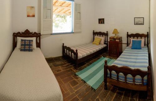 Corinto House | Relaxing Retreat with Pool & BBQ Area in Curvelo