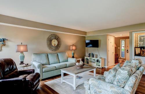 Palmetto Dunes Apartment | Family-Friendly Fazio 11 with Pool Access and Great Reviews