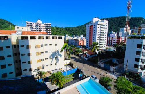 Vila Julia Apartment | Welcoming Fb HOME Guaruja: Beachside Retreat with Pool