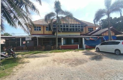 Kampung Sura Masjid Hotel | Beachfront Bliss at FBS Inn Dungun with Ocean Views