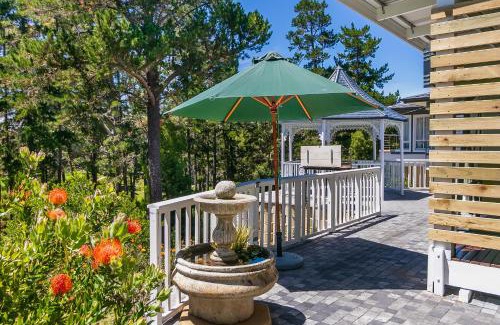 Knysna Villa | Serene Pezula Retreat with Private Beach & Ocean Views