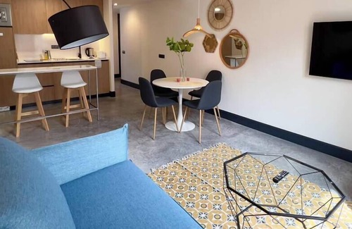Almendrales Apartment | Bright Apartment with Parking, Wifi & Child-Friendly Amenities