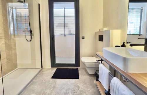 Almendrales Apartment | Bright Apartment with Parking, Wifi & Child-Friendly Amenities