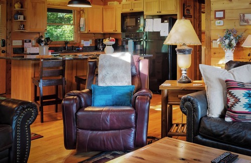 Blue Ridge Cabin | Unforgettable Feather Ridge Stay in Blue Ridge, GA