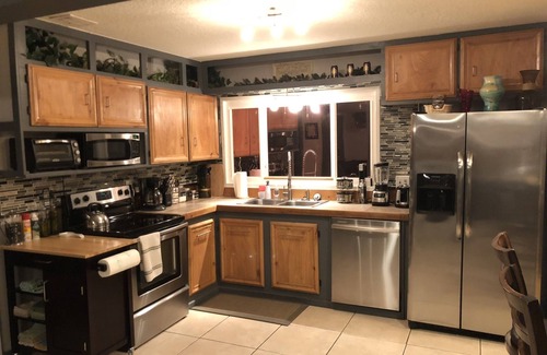 Snow Heights House | HGTV Featured Escape: Pet-Friendly with Spa & Kitchen
