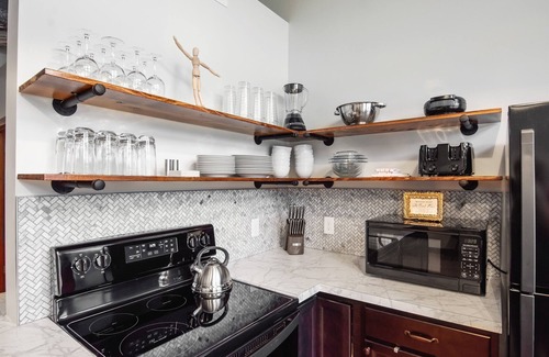 Marthasville House | Featured on USA Today: Hot Tub & Fenced Yard Getaway