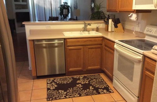 Superstition Lakes Condo | Perfect Family Condo with Patio, Pool & Spa Access