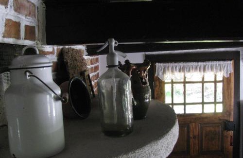 Oriszentpeter House | Welcoming Fecskefészek Vendégház with Hot Tub & Family-Friendly Amenities
