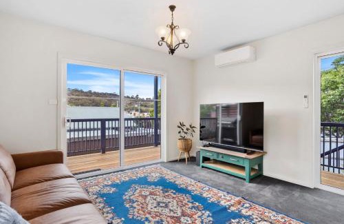 North Hobart House | Elegant Federation Home with Hot Tub in Central Location