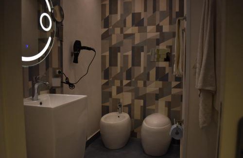 Palermo Hotel | Indulge in Federico 70 Zaffiro: Guest Rated 10/10 Stay!