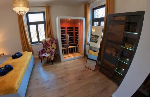 Loebtau Apartment | Cosy FederTraum with Sauna - Rated 9.8/10 by Guests