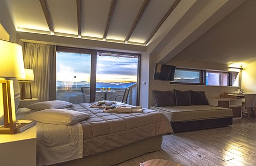 Delfoi Hotel | Discover Fedriades Delphi Hotel: 9/10 Reviews & Family-Friendly Amenities