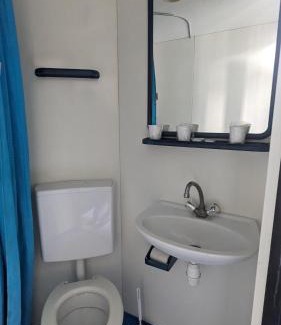 Lully Hotel | Comfortable Stay at Le Balandri - Triple Room with Privacy