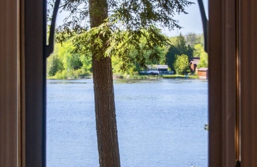 Omemee Cottage | Experience Fee's Landing Resort - Birch View Cottage Escape