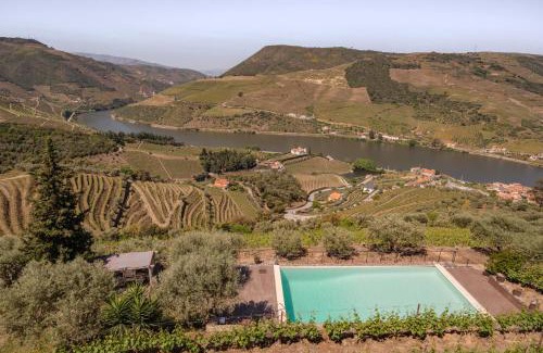 Armamar Villa | Discover Luxury at Feel Discovery Alvim's Douro Hotel