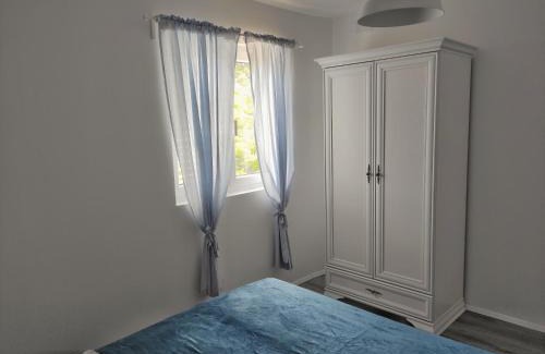 Luka Apartment | Oceanfront Retreat: Feel Dugi Otok - Apartment Sofia