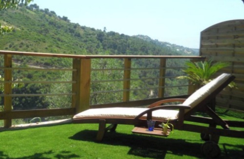 Saint-Roman Cottage | Connect with Us for a Relaxing Stay by the Pool
