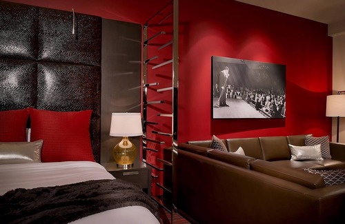 Downtown Las Vegas Hotel | Experience Comfort and Style in Las Vegas with Free Parking