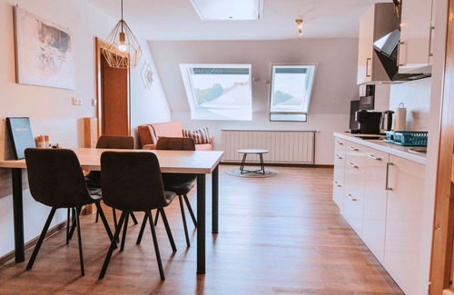 Leibnitz Apartment | Inviting Panorama Holiday Apartment 'SchlossBlick' Retreat