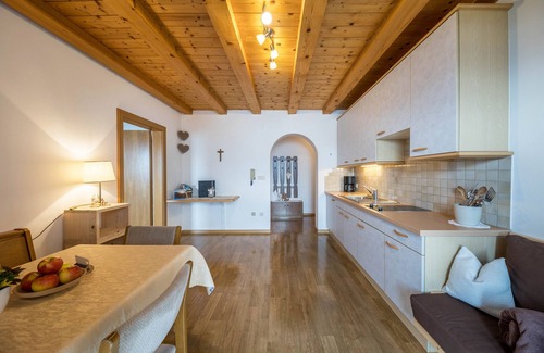 Verano Apartment | Feel-Good Holiday at Eichernhof Apartment Kirschblüte – Delicious Vital Breakfast and Dinner on Request