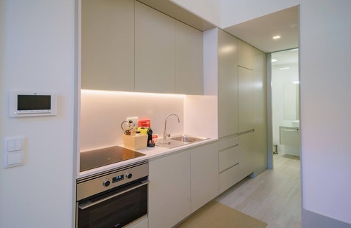 Leixões Apartment | Discover Porto Matosinhos Ocean Flat - Top Rated Stay!