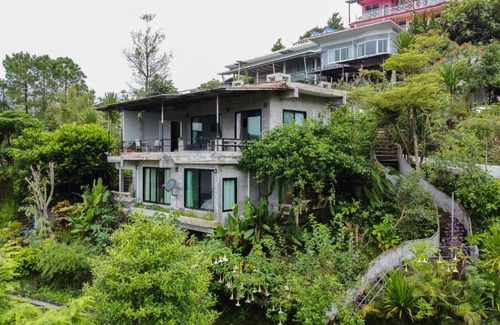 Khao Kho Bed & Breakfast | Experience the Fog: Family-Friendly Getaway with High Ratings