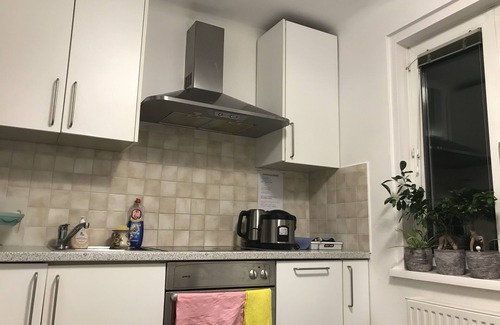 Favoriten Apartment | Experience Klimt No.2: Family-Friendly Near Vienna Hbf
