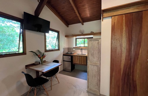 Cabuya Cabin | Experience Nature at Feeling Trees Jungle Lodge Near Beach