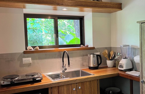 Cabuya Cabin | Experience Nature at Feeling Trees Jungle Lodge Near Beach