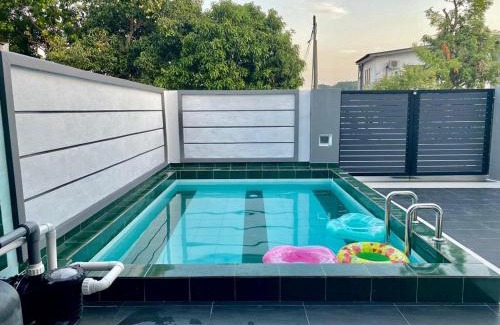 Port Dickson House | Serene Feeqa Homestay with Private Pool in Port Dickson