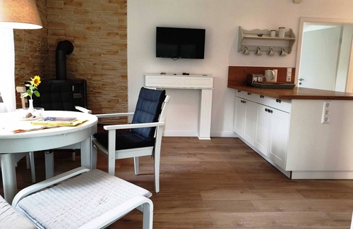 Goting House | Experience Oceanfront Bliss at Feer Strunhüs Deelswai 49