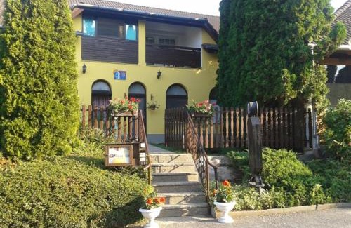 Buk Hotel | Discover Fehér Ló Fogadó: Rated 9/10 with Unique Amenities