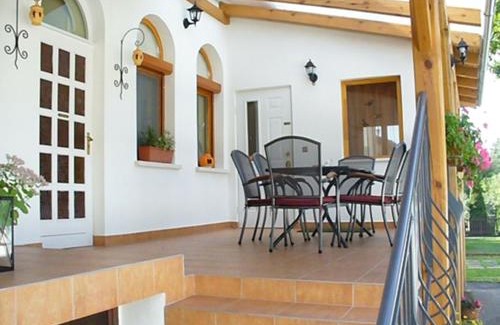 Buk Hotel | Discover Fehér Ló Fogadó: Rated 9/10 with Unique Amenities