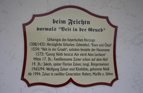 Schleching House | Pet Friendly Feichten-Hof Zaiser Zimmer with High Ratings