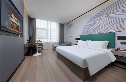 Guangzhou Hotel | Convenient Stay at Feili International Hotel with Breakfast