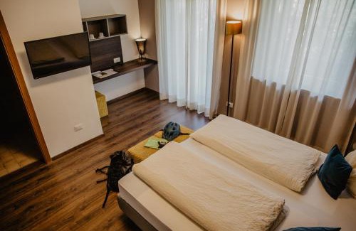 Silandro Hotel | Feldgärtenhof: Pet-Friendly Oceanfront Retreat, Rated 9.2