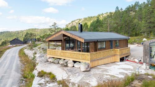 Nissedal House | Felehovet Nord 99: Family and Pet Friendly Retreat