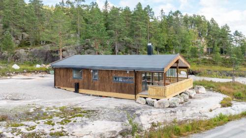 Nissedal House | Felehovet Nord 99: Family and Pet Friendly Retreat