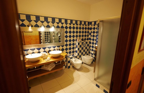 Monforte d'Alba Hotel | Discover Felicin - A Historic Gem with Spa & Dining