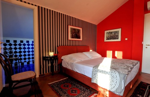 Monforte d'Alba Hotel | Felicin - Villa Stella: 4-Star Retreat with Spa & Breakfast