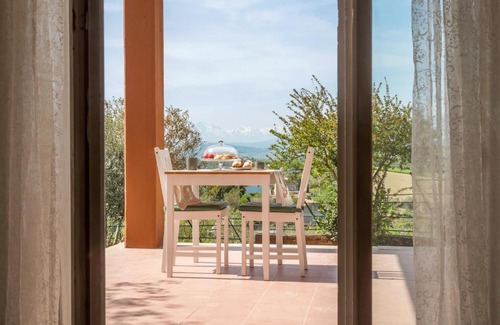 Acquaviva Picena Bed & Breakfast | FELICITA B&B: Guest Rated 10/10 with Family-Friendly Perks