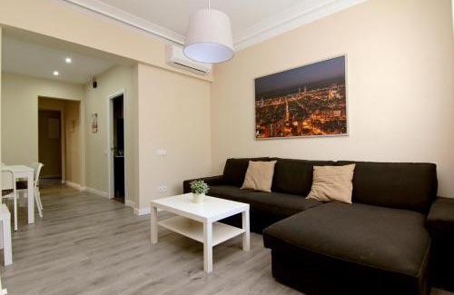 Navas Apartment | Peaceful FELIP II Apartments: Ideal for Families