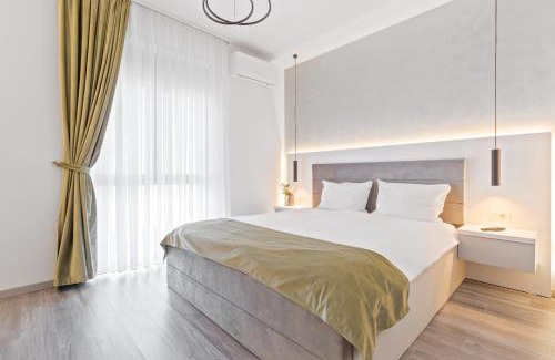 Cordau Apartment | Cozy Felix Flat: Highly Rated with Breakfast Included