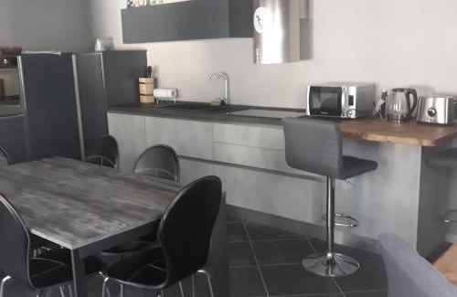 Giustino Apartment | Discover Felix: Pet-Friendly Haven with High Guest Ratings