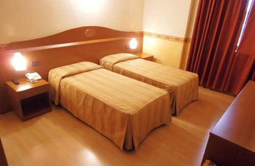 Alte Ceccato Hotel | Discover Felix: Top-Rated Hotel with Pool & Spa Amenities