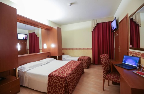 Alte Ceccato Hotel | Discover Felix: Top-Rated Hotel with Pool & Spa Amenities