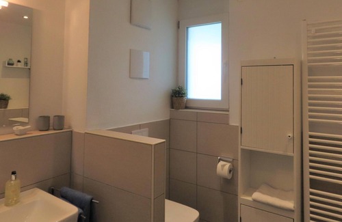Salem Apartment | Felix: A Guest Favorite with Pet-Friendly Amenities