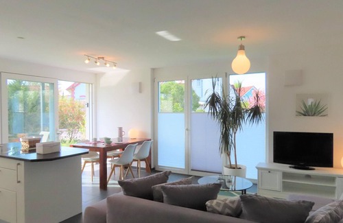 Salem Apartment | Felix: A Guest Favorite with Pet-Friendly Amenities